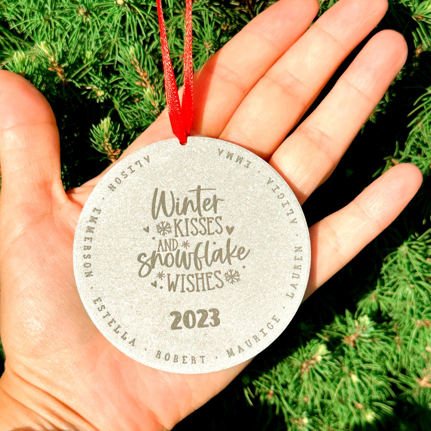 FROSTED DISK ORNAMENT WINTER KISSES