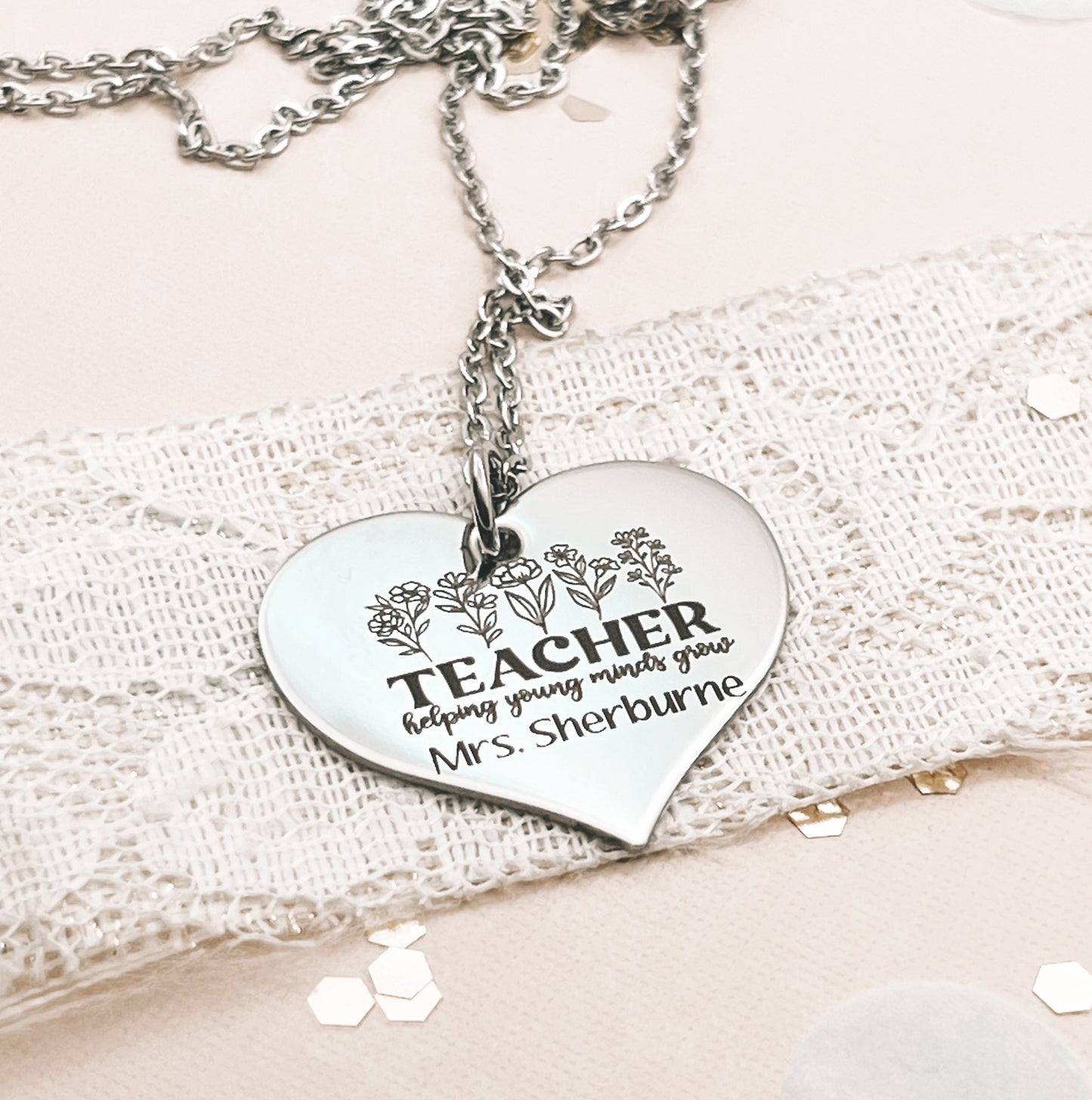 HELPING YOUNG MINDS GROW NECKLACE