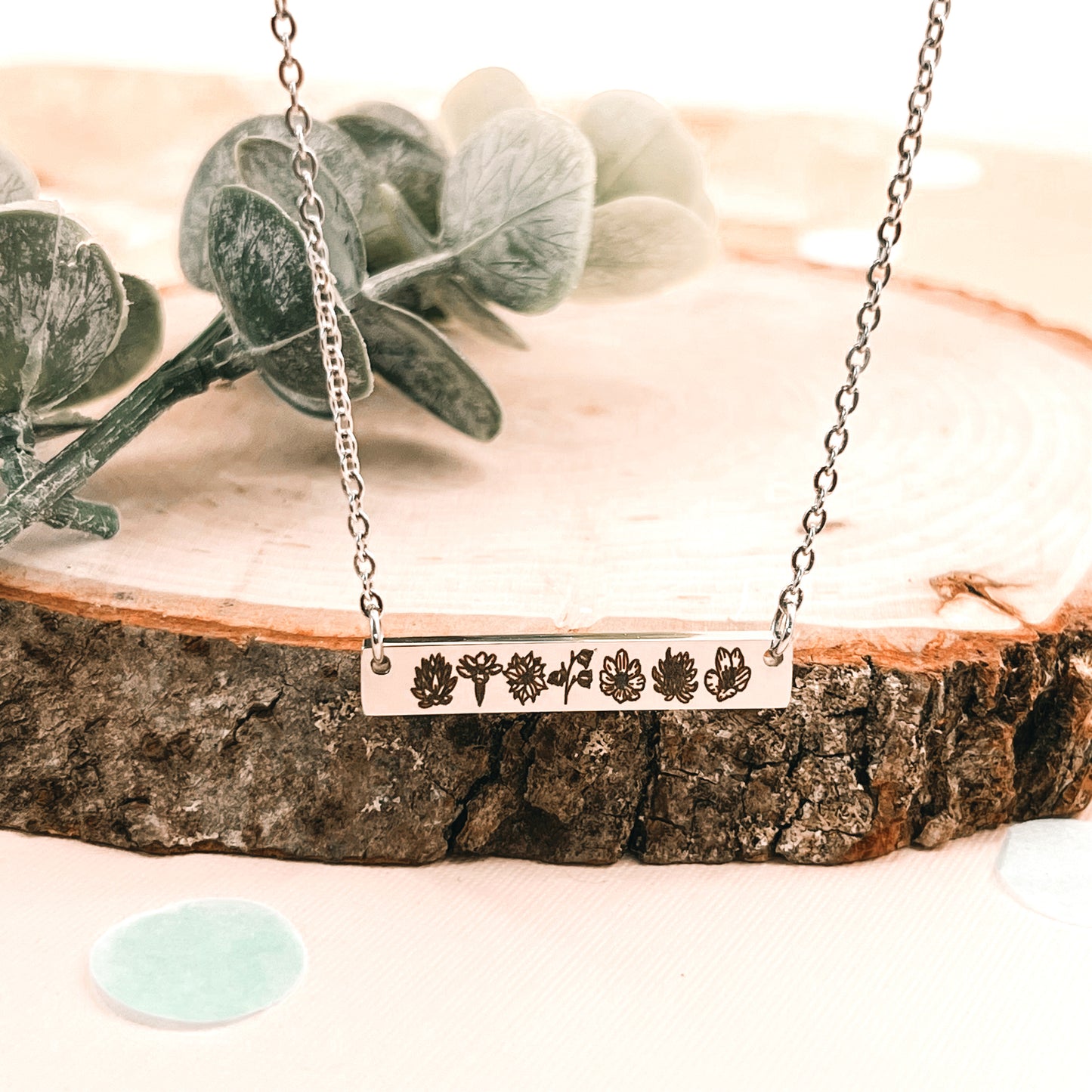 THICK BAR BIRTH FLOWER NECKLACE