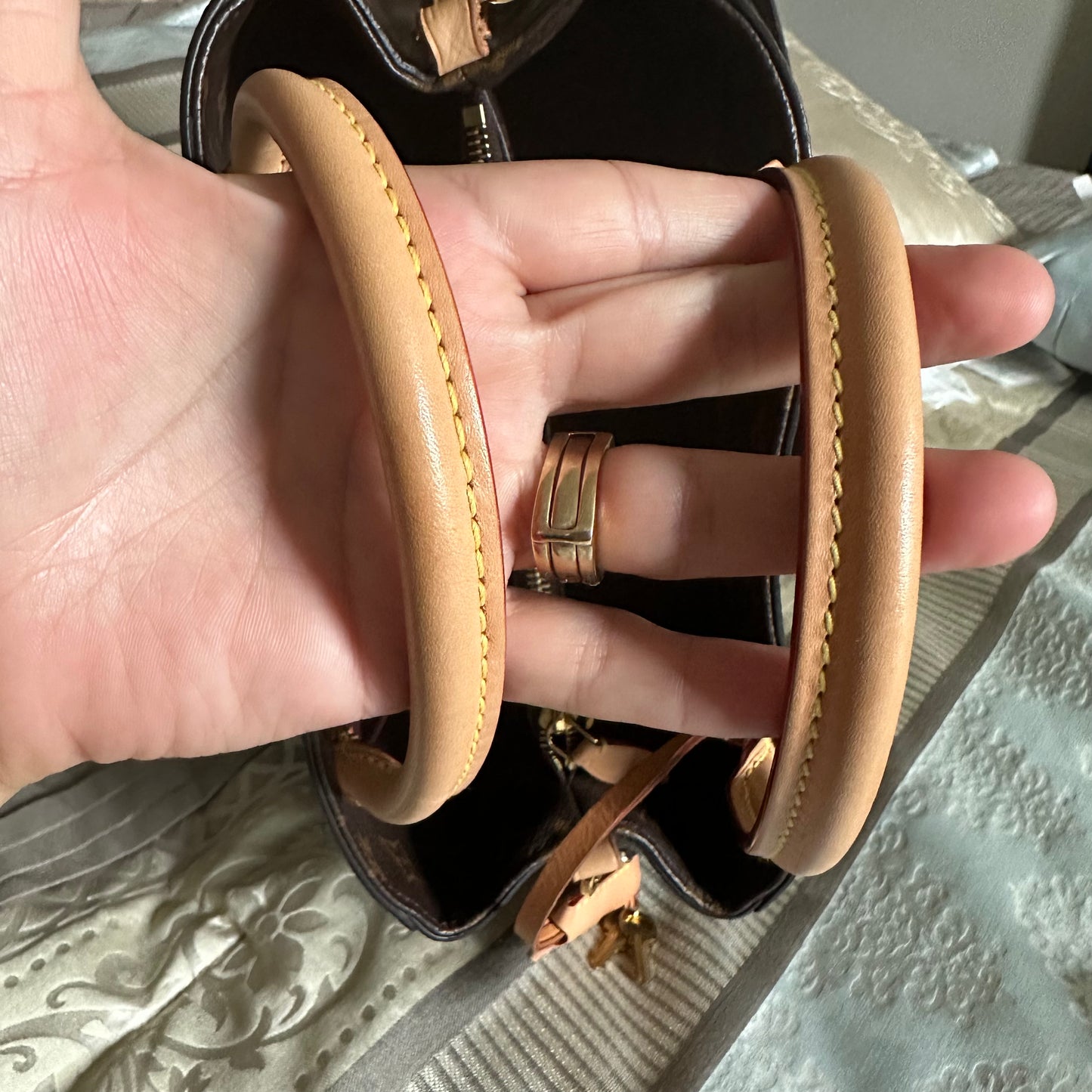 Louis Vuitton Montaigne MM with shoulder strap
