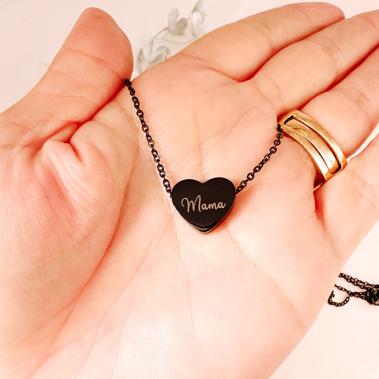 HEART BEAD NECKLACE
