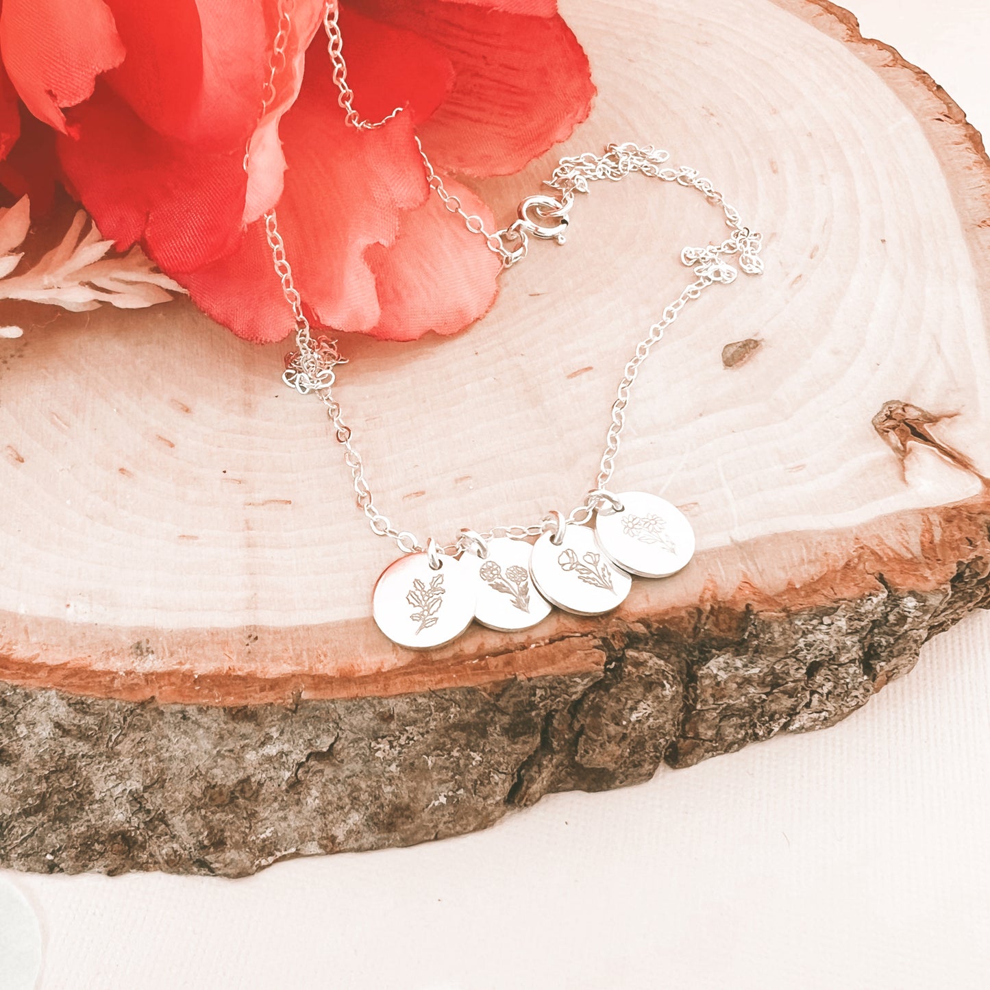 BIRTH FLOWER MINIMALIST NECKLACE