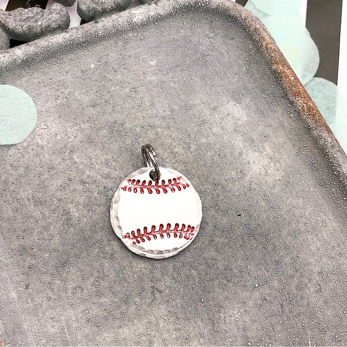 #1 FAN KEYCHAIN
