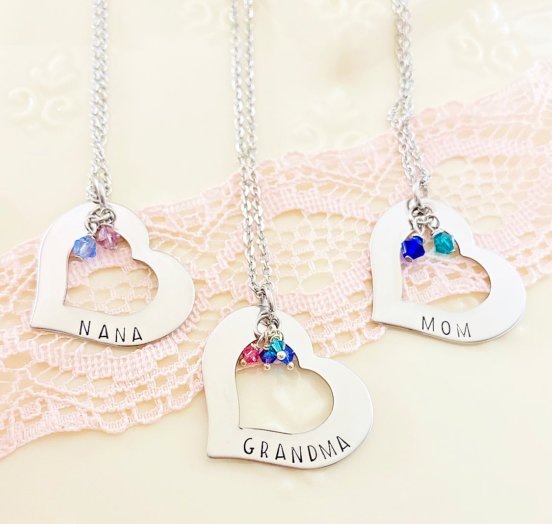 SIDE OPEN HEART NECKLACE