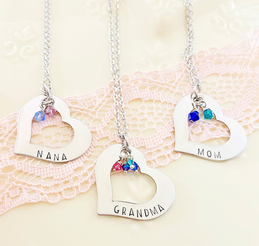 SIDE OPEN HEART NECKLACE