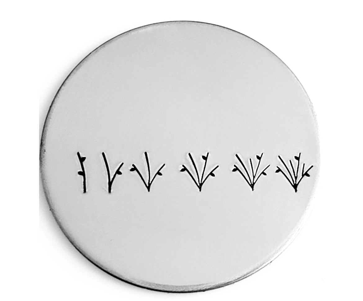 TINY BIRTH FLOWER MINIMALIST NECKLACE