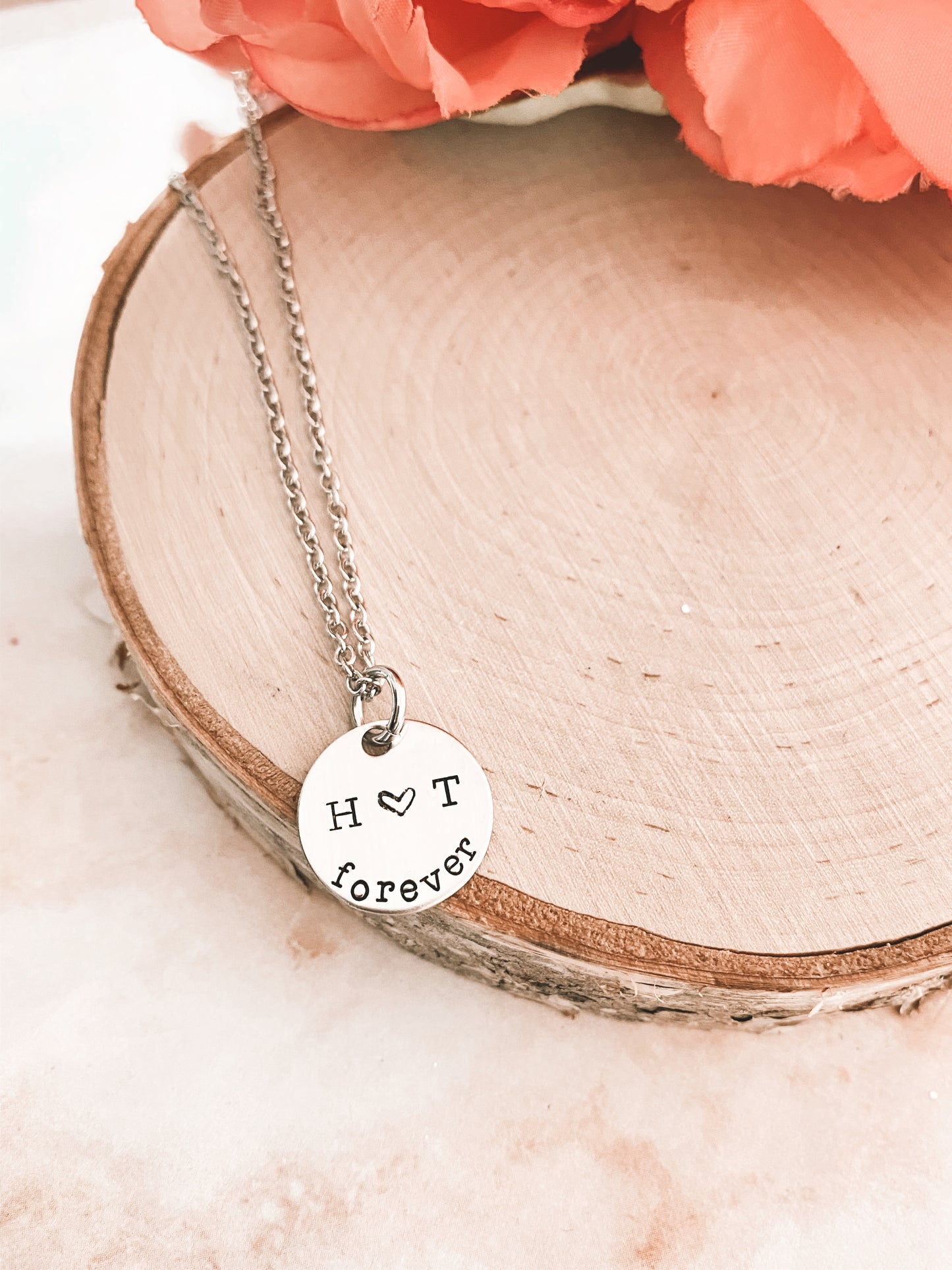 ELAINE DISK NECKLACE