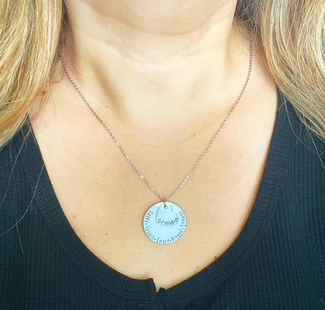 DISK & SIDE HEART NECKLACE