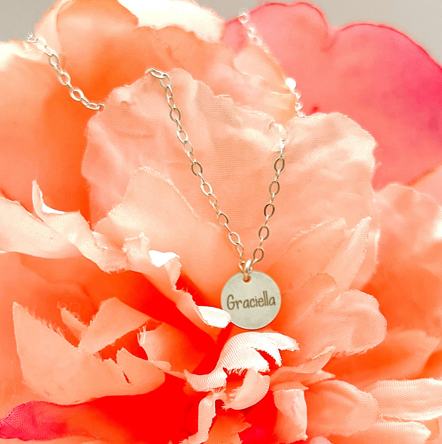 POPPY DISK NECKLACE