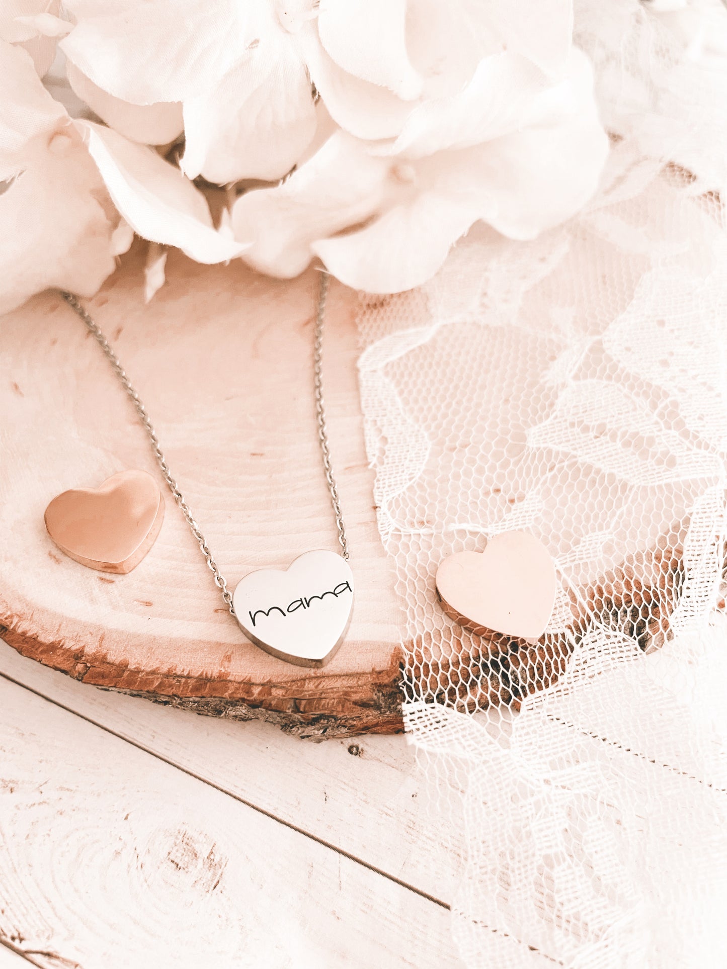 HEART BEAD NECKLACE