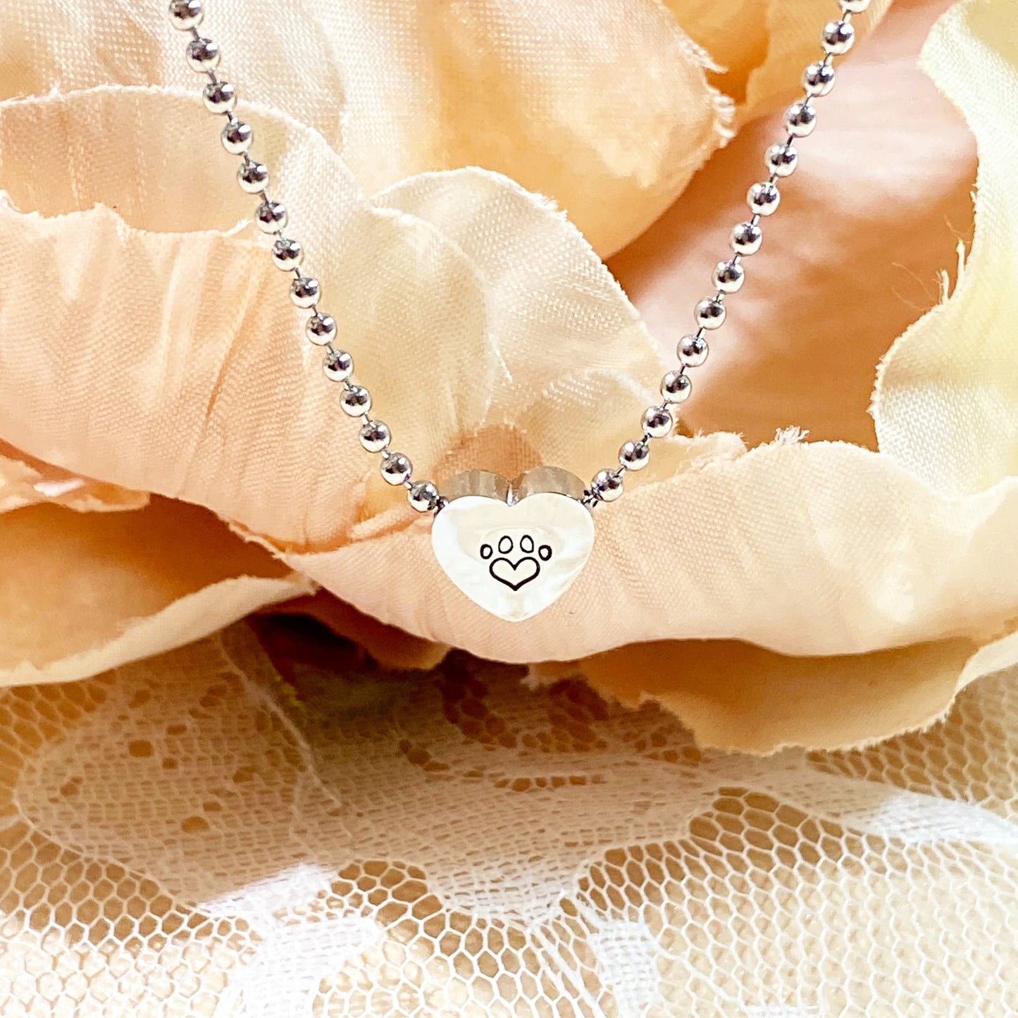 JOYFUL NECKLACE