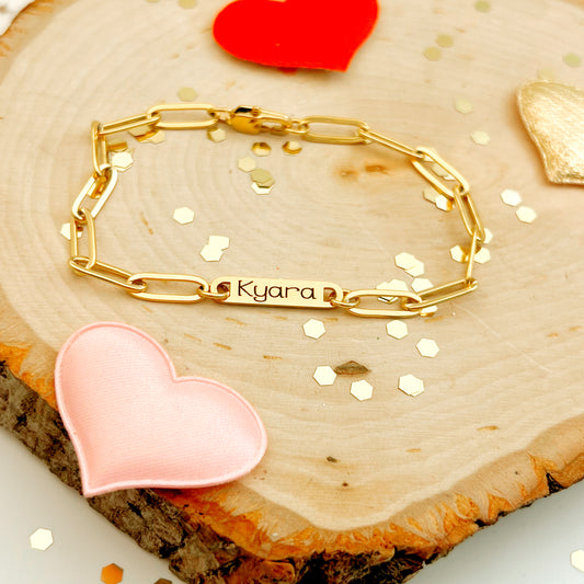 PAPER CLIP BAR BRACELET