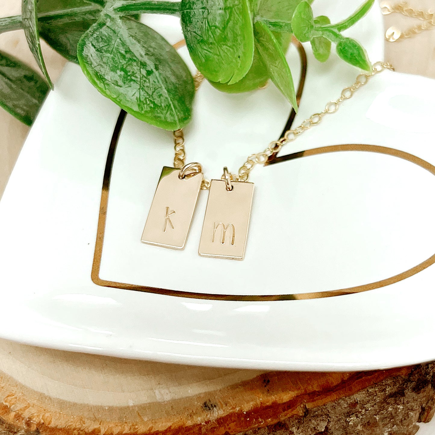 TINY VERTICAL BAR NECKLACE