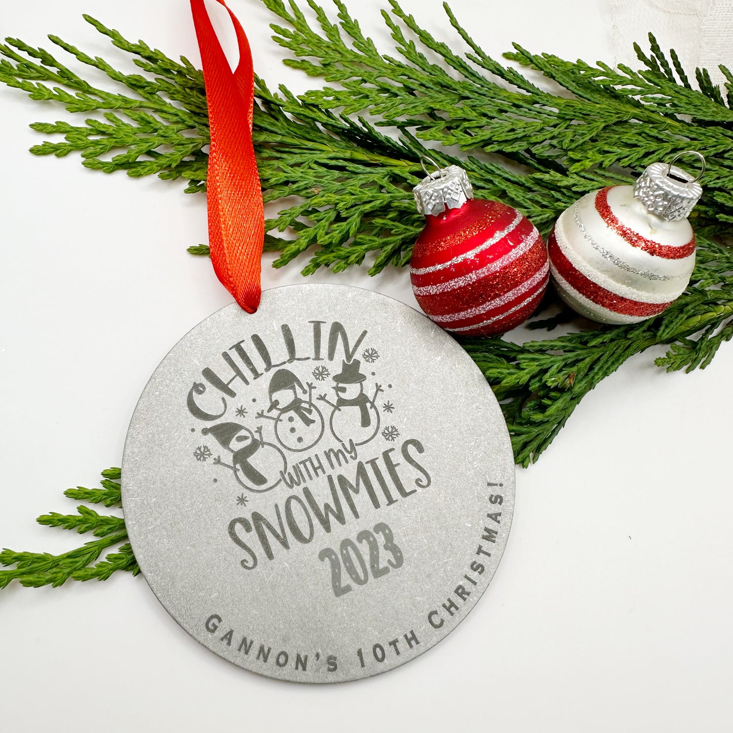 FROSTED DISK ORNAMENT SNOWMIES