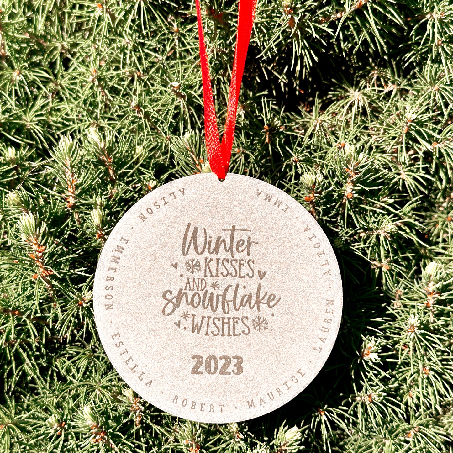 FROSTED DISK ORNAMENT WINTER KISSES