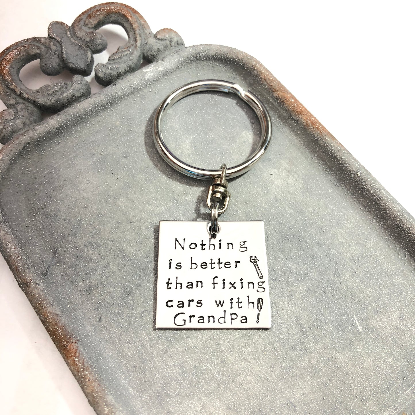 NOTHING IS BETTER THAN FIXING CARS-SQUARE KEYCHAIN
