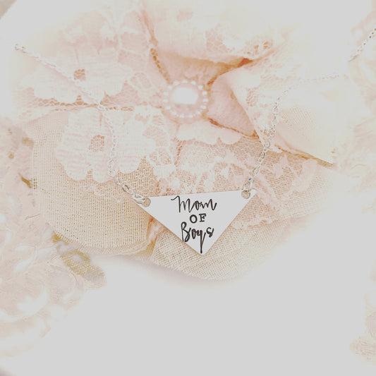 PEONY TRIANGLE NECKLACE