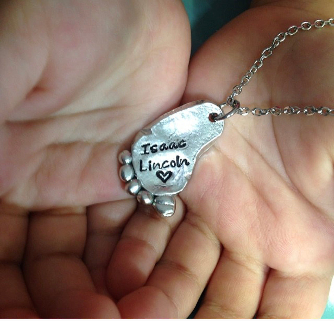 BABY FEET NECKLACE