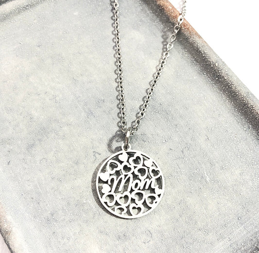 MOM DISK NECKLACE