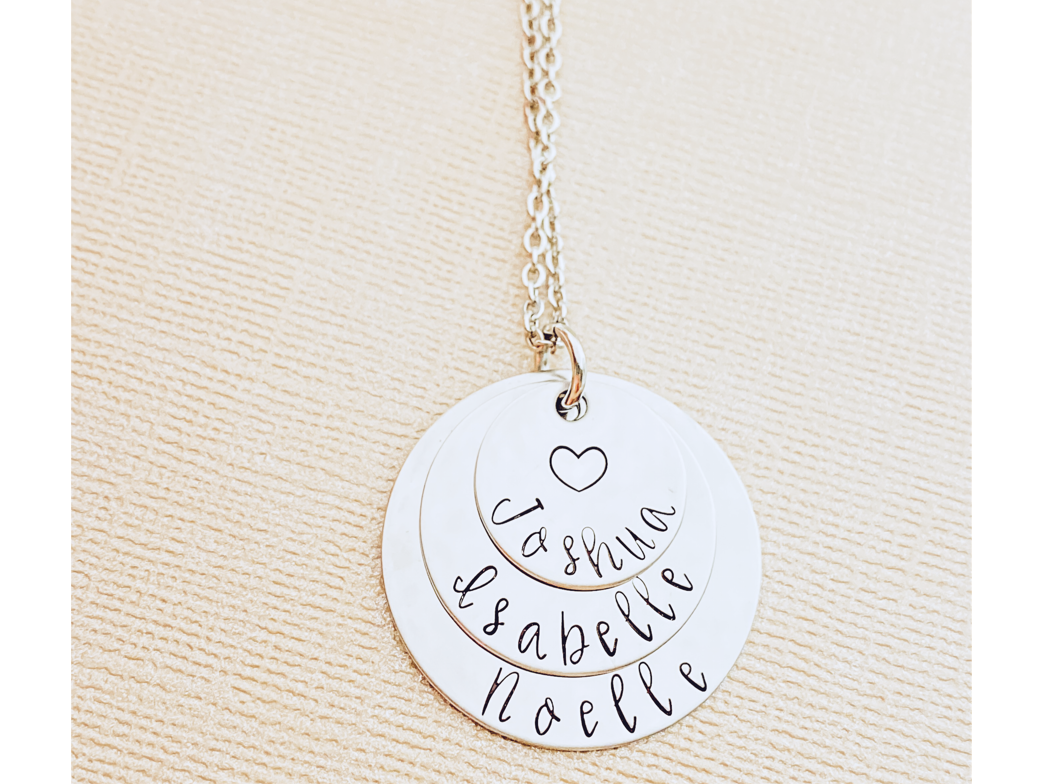 CIRCLE STACKABLE NECKLACE